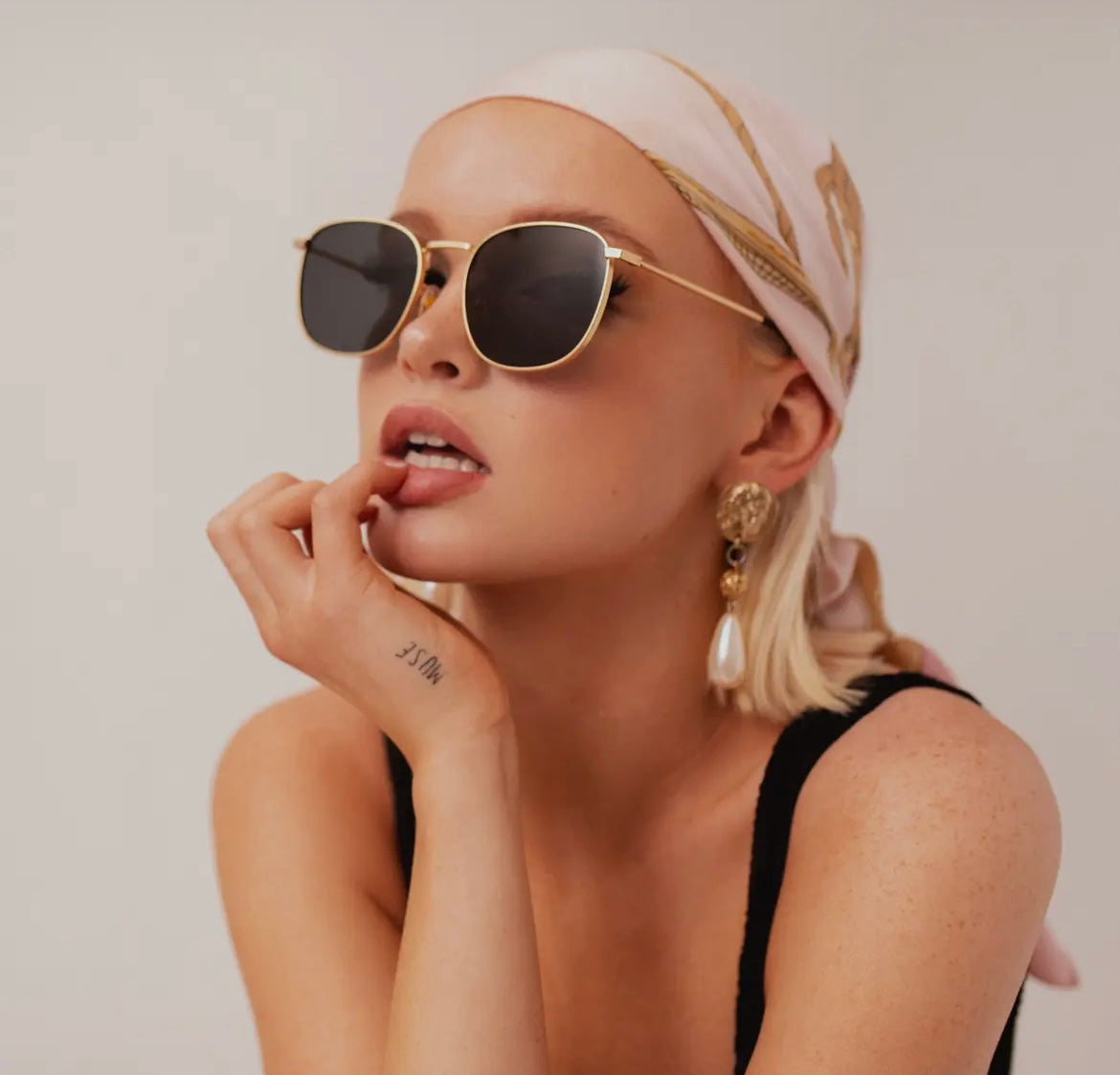Sunglasses (4 styles)