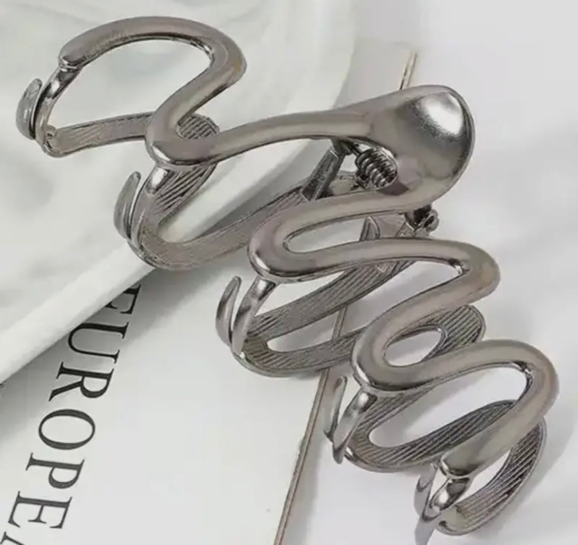 Squiggle Claw Clip